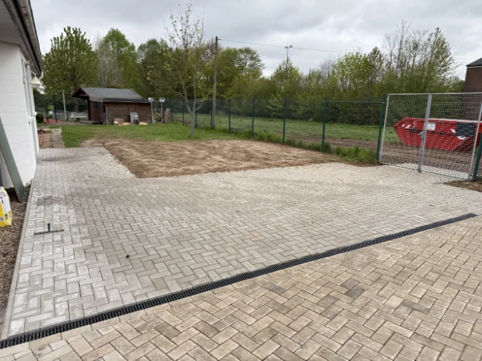 Pflasterarbeiten & Außenanlagen in Minden-Lübbecke – Zimmermann Bau in Minden-Lübbecke