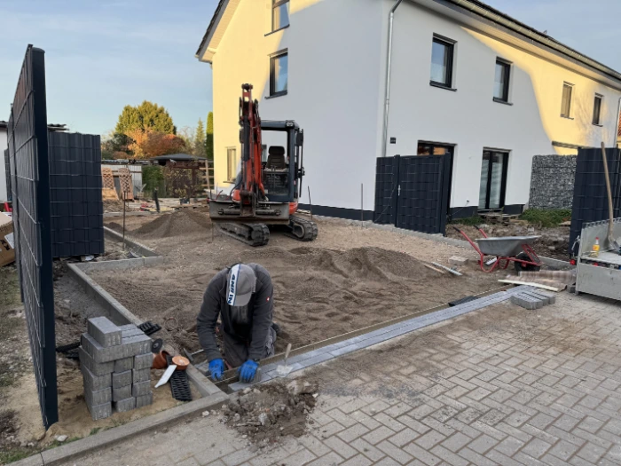 Pflasterarbeiten & Außenanlagen bei Zimmermann Bau in Minden-Lübbecke