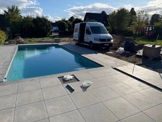 Pool mit Terrasse – Zimmermann Bau in Minden-Lübbecke